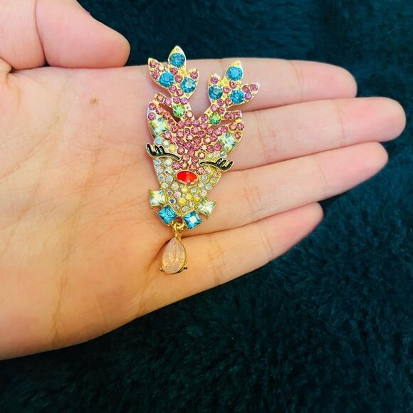 Vintage inspired Christmas Retro Deer Dangling Earrings,  Pink, Blue Jewels, - Picture 3 of 3